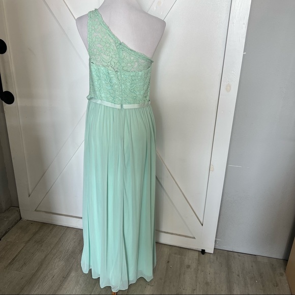 David’s bridal green one shoulder lace formal dress - Picture 10 of 16